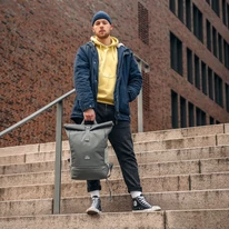 "ALLEN" újrahasznosított nagyméretű rolltop hátizsák, antracit, Johnny Urban
