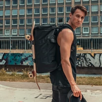 "COLIN" újrahasznosított utazótáska, fekete, Johnny Urban