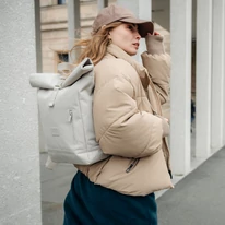 "ROBIN" újrahasznosított kisméretű rolltop hátizsák, homokszínű, Johnny Urban