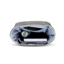 "ROBIN" újrahasznosított kisméretű rolltop hátizsák, sivatagi szürke, Johnny Urban
