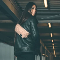 "TOM" újrahasznosított övtáska, púder rózsaszín Johnny Urban